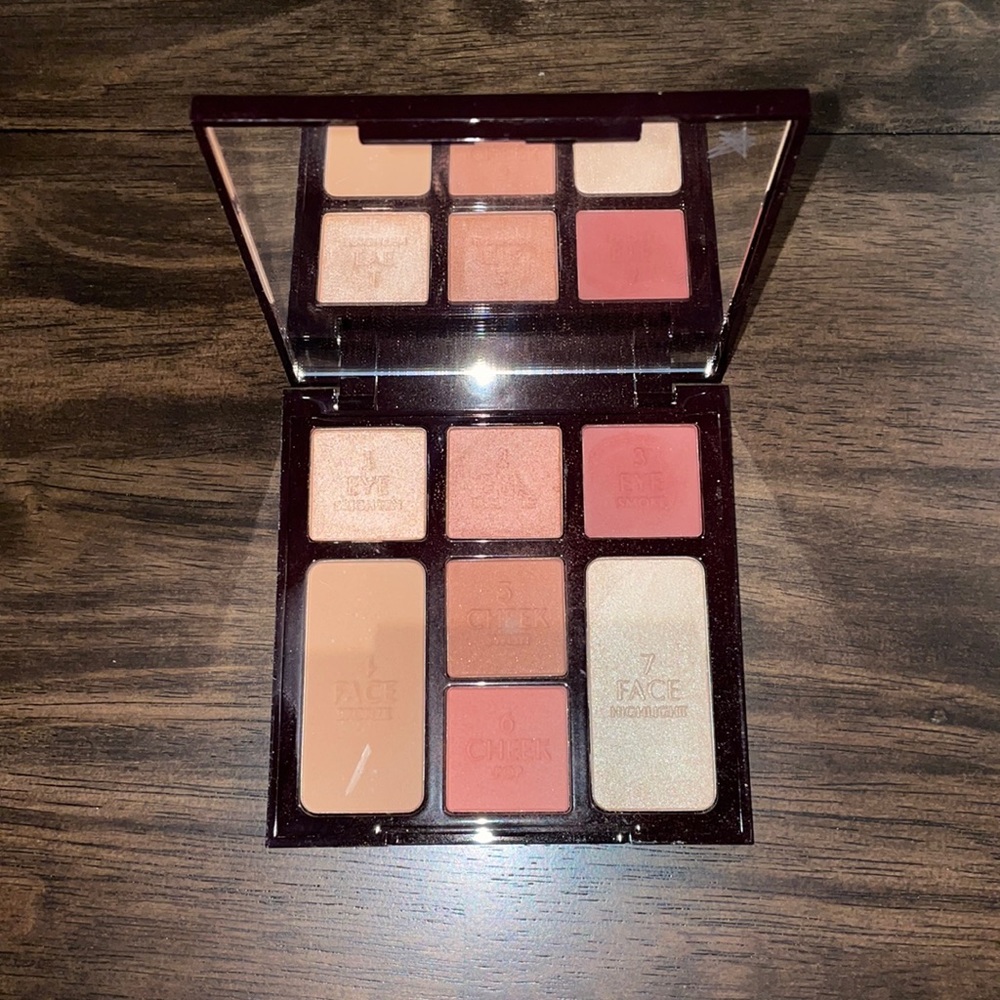Charlotte Tilbury Instant Look in a Palette Sunset Dreamscape